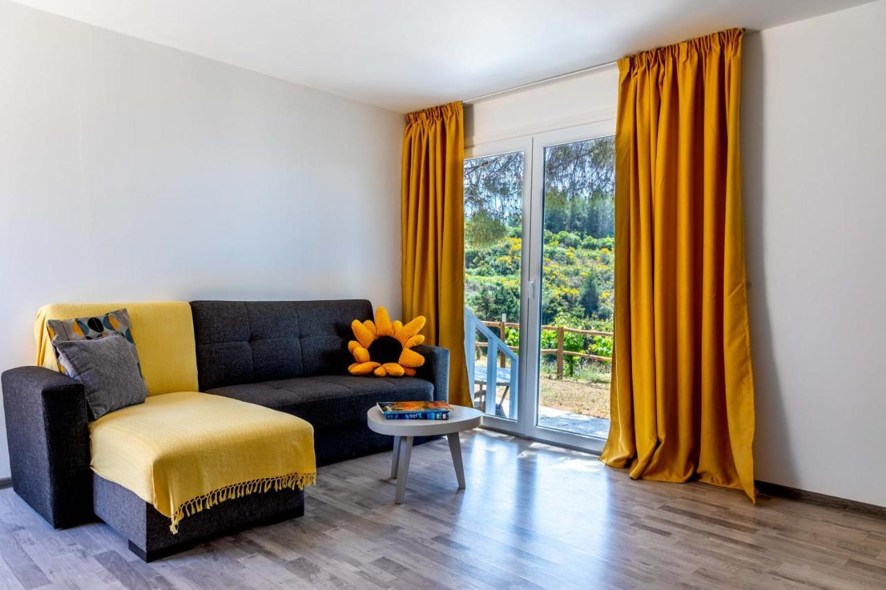 Porto Koufo Resort Bungalows Ngoại thất bức ảnh